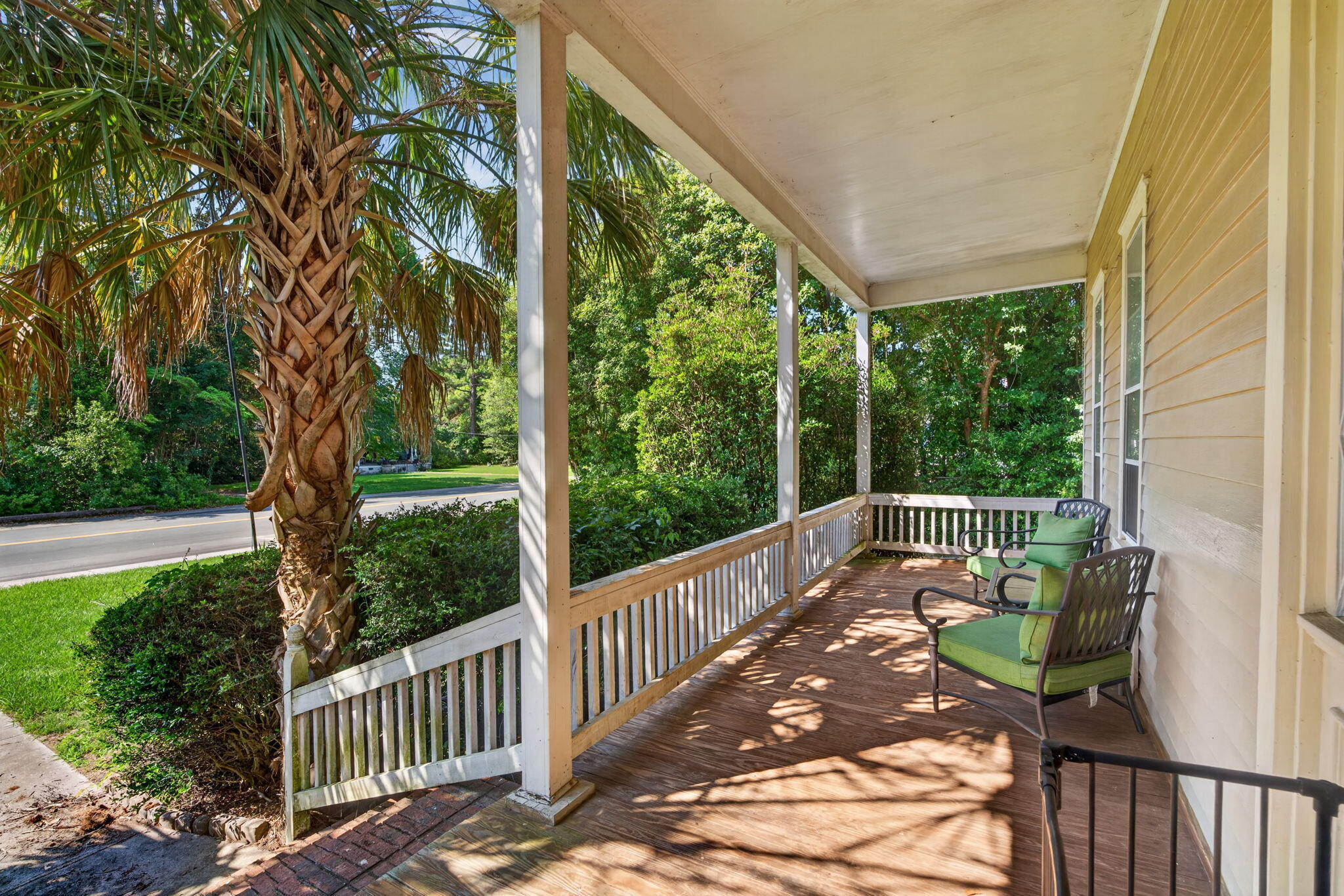650 Hampton Street Elloree, SC 29047 - Photo 4 of 53