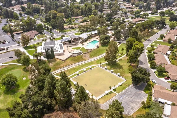 $329,800 | 19163 Avenue Of The Oaks, Unit A, Newhall, CA 91321
