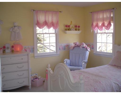 183 Stearns Road Marlborough, MA 01752 - Photo 17 of 27 Gallery Image 17