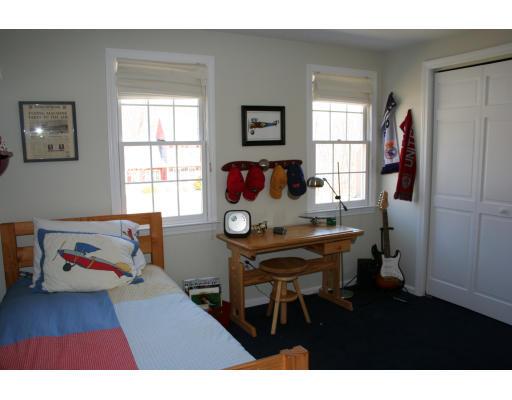 183 Stearns Road Marlborough, MA 01752 - Photo 18 of 27 Gallery Image 18