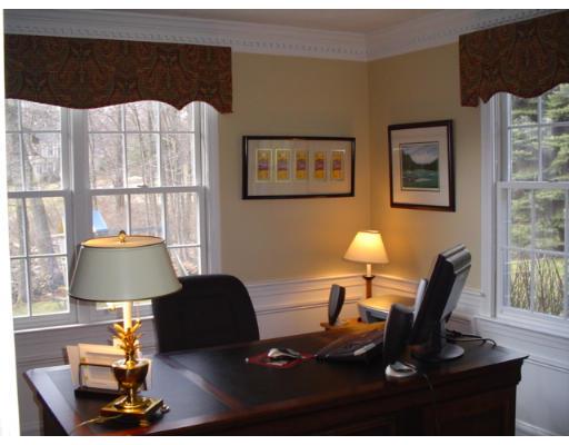 183 Stearns Road Marlborough, MA 01752 - Photo 9 of 27 Gallery Image 9