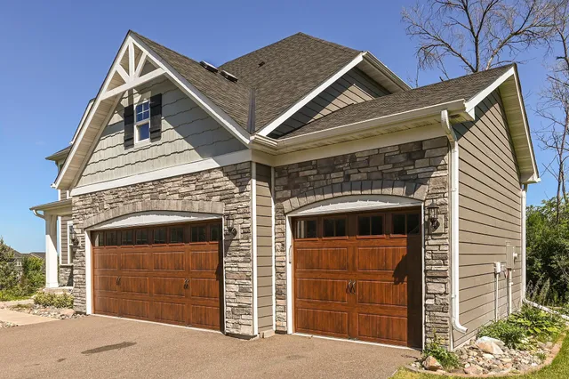 $905,000 | 16796 54th Place North, Plymouth, MN 55446