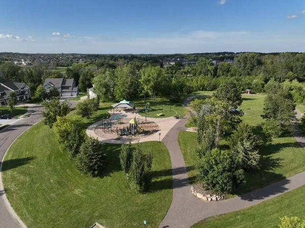 $899,000 | 16796 54th Place North, Plymouth, MN 55446