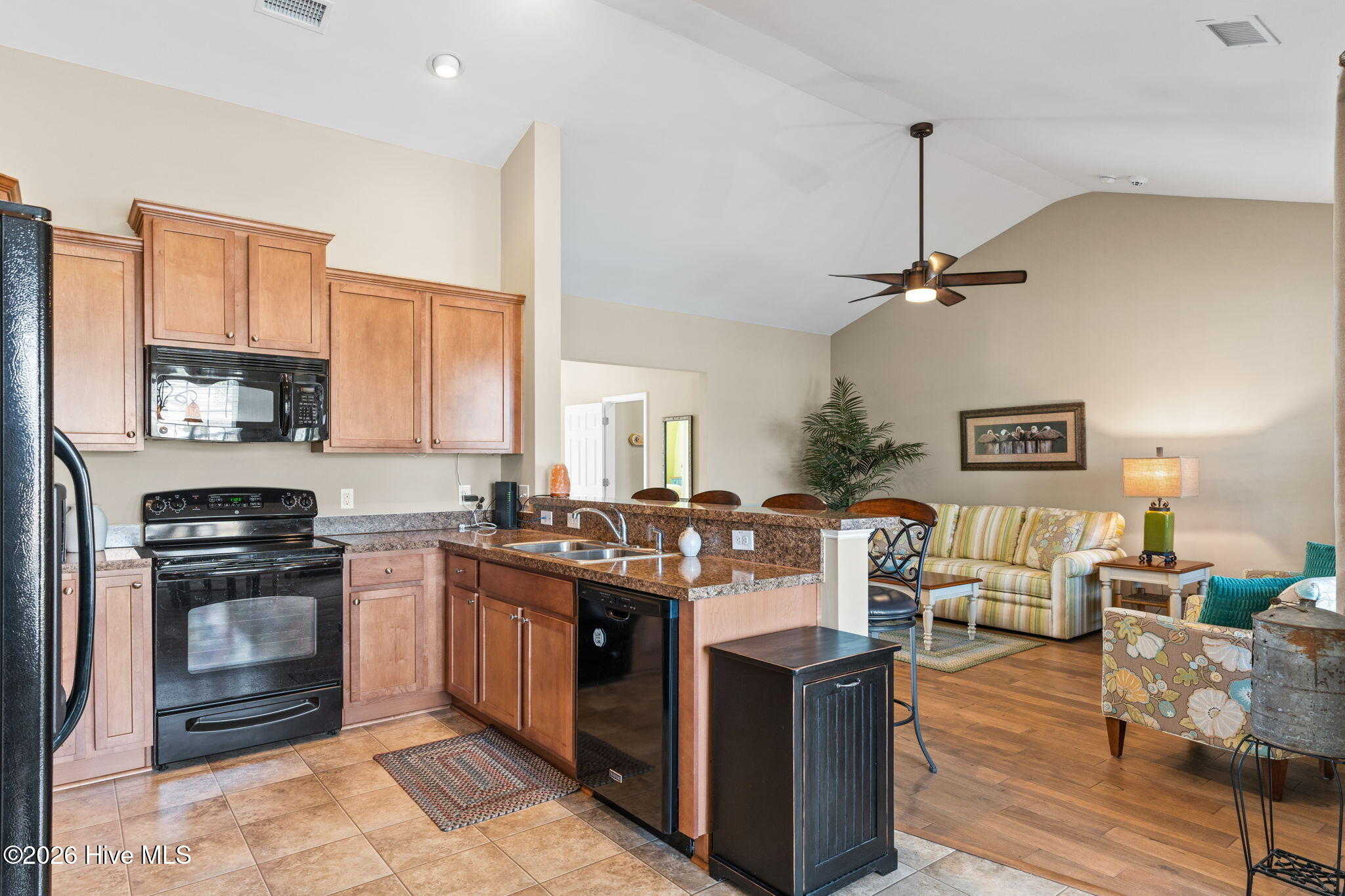 34 Lighthouse Cove Loop, Unit 113 Calabash, NC 28467 - Photo 18 of 50 19-web-or-mls-cammediallc.com-24