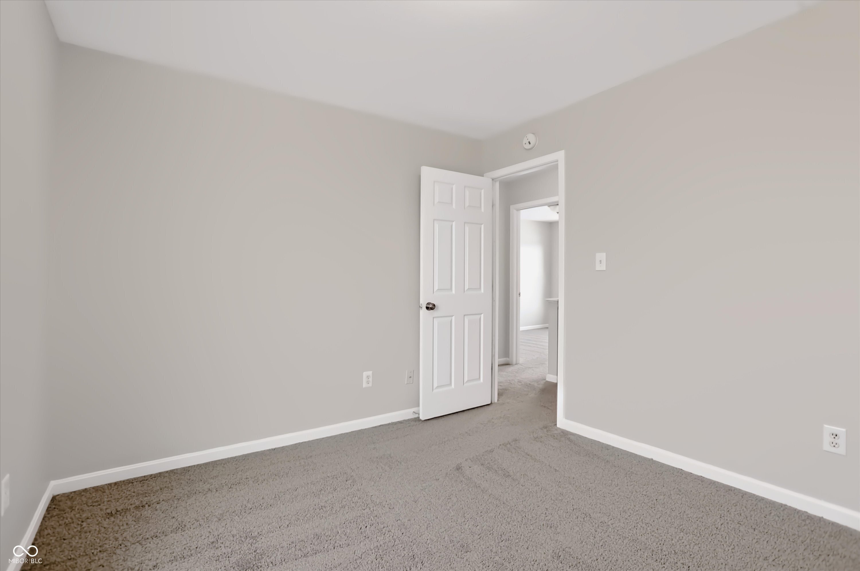 2536 Autumn Road Indianapolis, IN 46229 - Photo 35 of 43 Gallery Image 35