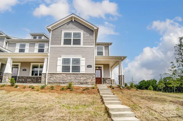 $399,990 | 3916 Cheyney Park Drive, Charlotte, NC 28269