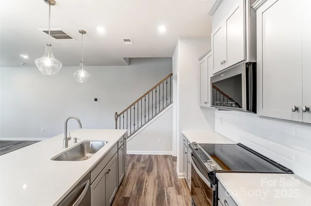 $399,990 | 3916 Cheyney Park Drive, Charlotte, NC 28269