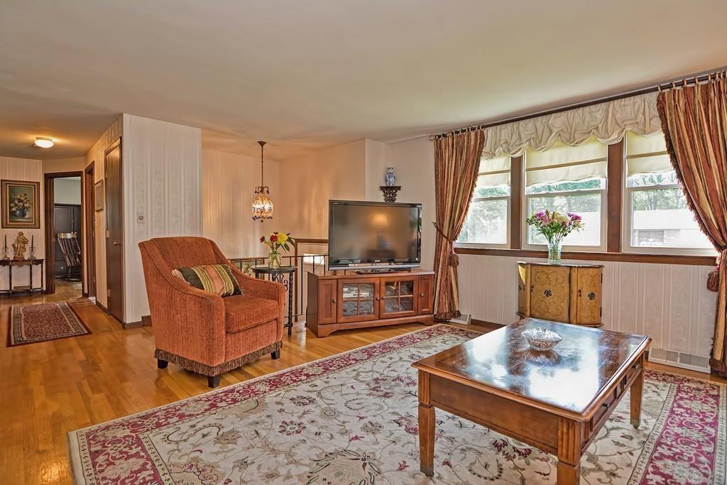 16 Tamarack Road Natick, MA 01760 - Photo 8 of 36 Gallery Image 8