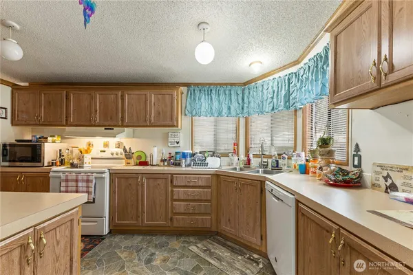 $150,000 | 19307 100th Avenue East, Unit 70, Graham, WA 98338