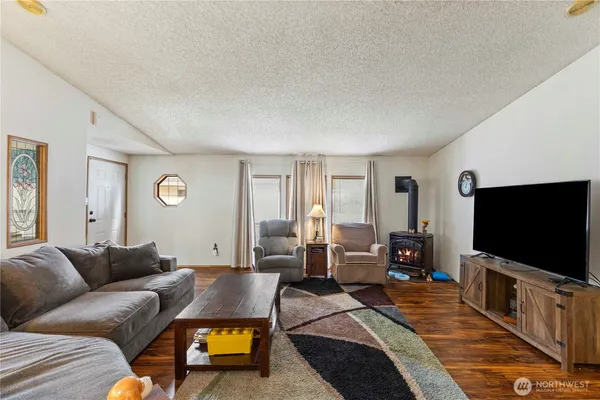 $150,000 | 19307 100th Avenue East, Unit 70, Graham, WA 98338