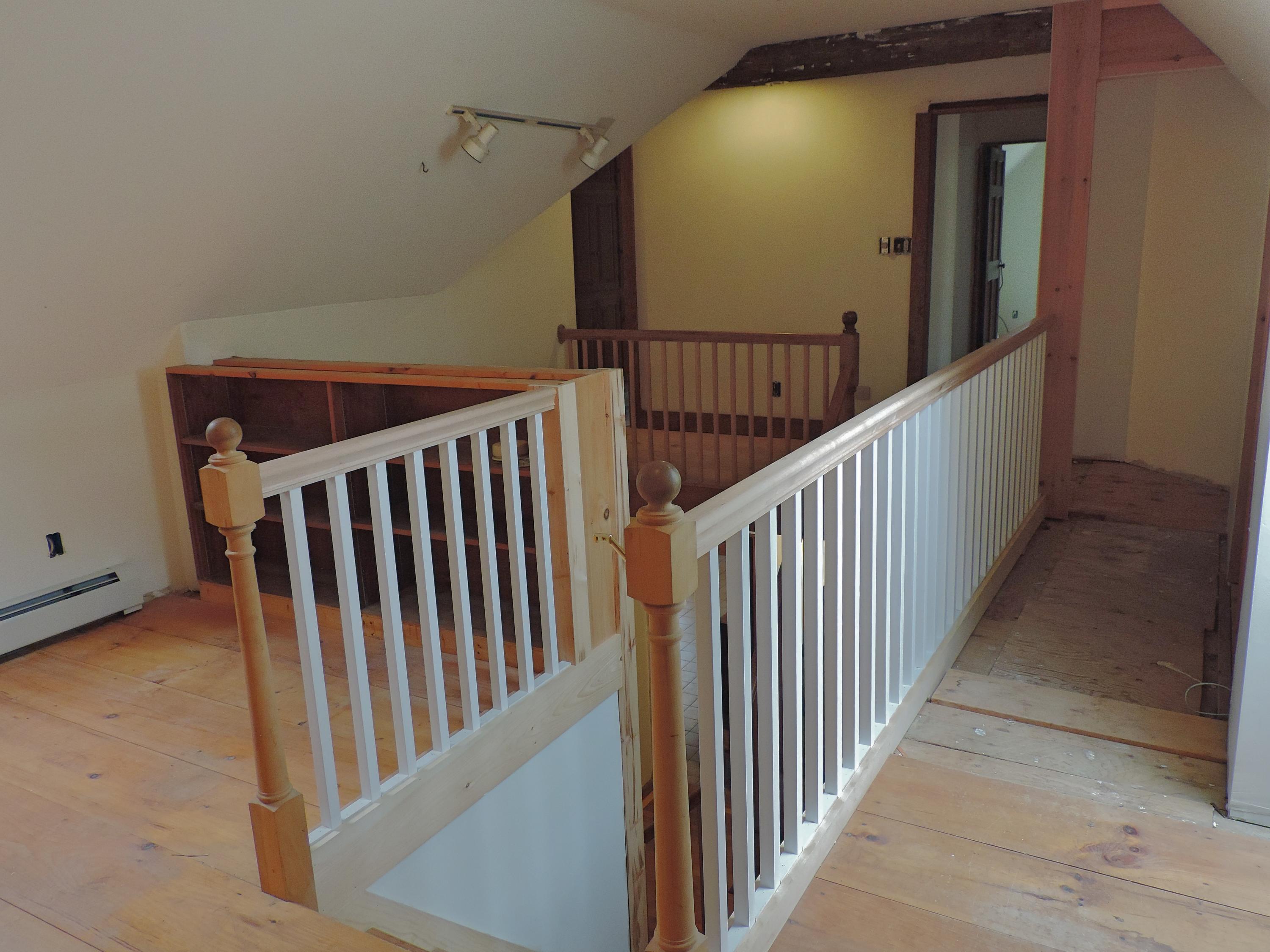 674 Goding Road Acton, ME 04001 - Photo 29 of 43 Upstairs Entry Way (3)