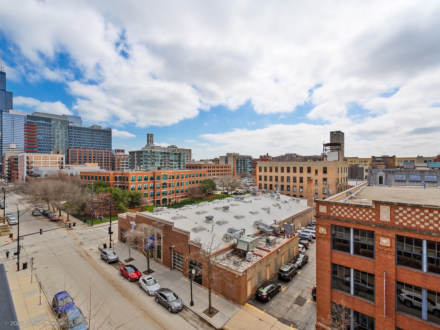 1000 West Adams Street, Unit 613 Chicago, IL 60607 - Photo 21 of 26 a view of a terrace