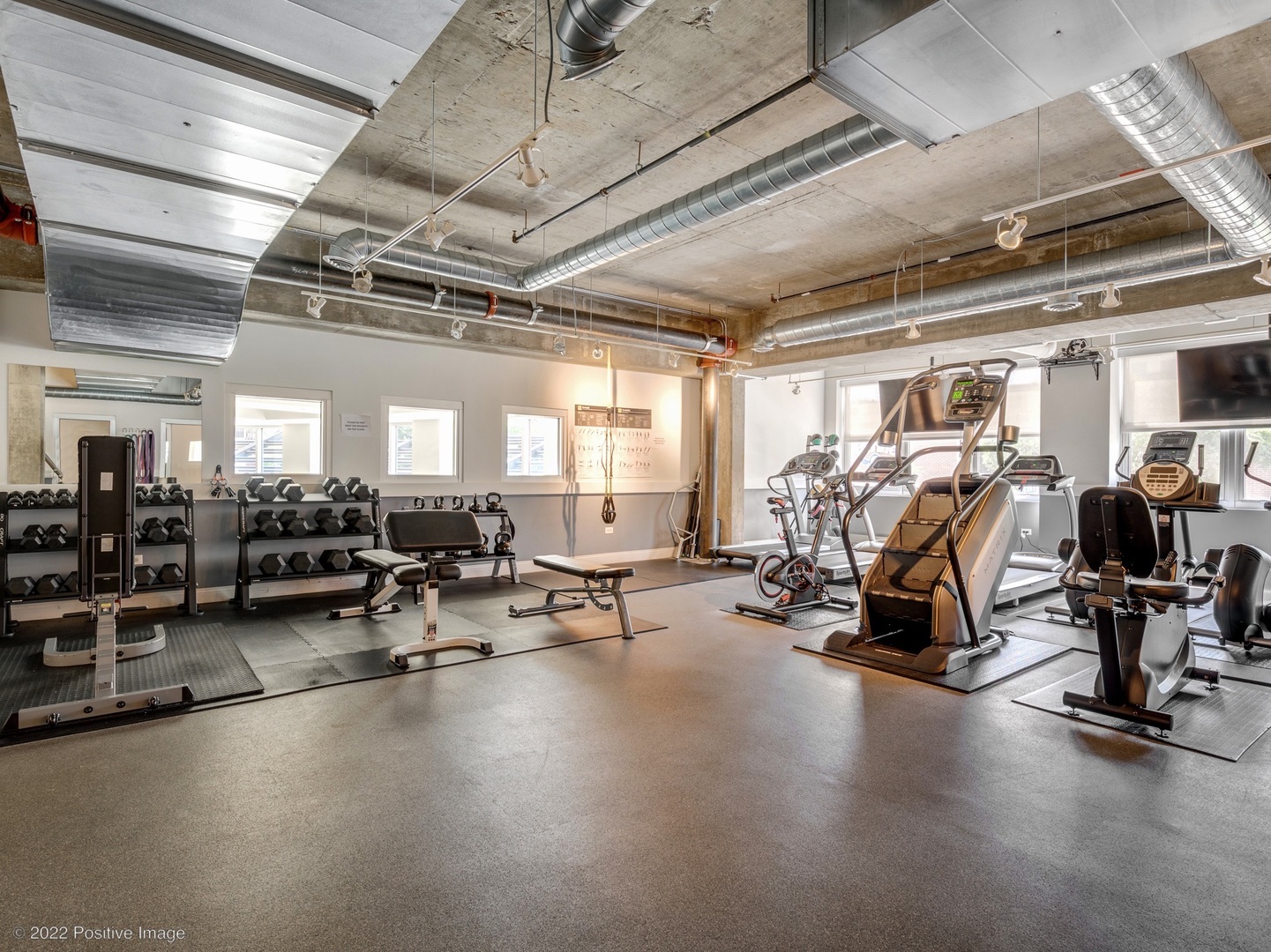 1000 West Adams Street, Unit 613 Chicago, IL 60607 - Photo 24 of 26 a view of a room with gym equipment