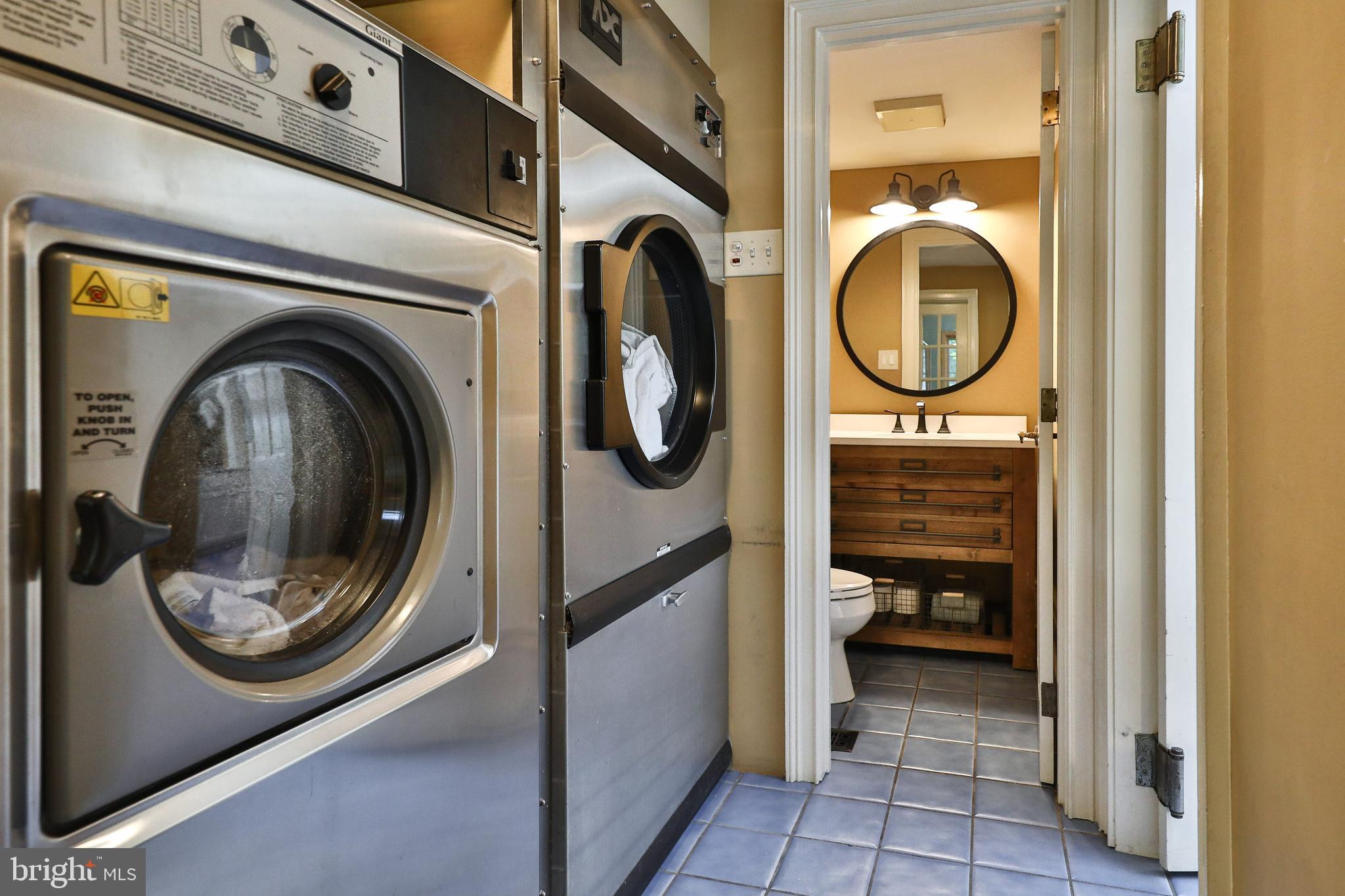 3010 Oakridge Farm Road Huntingdon Valley, PA 19006 - Photo 19 of 48 Laundry Room
