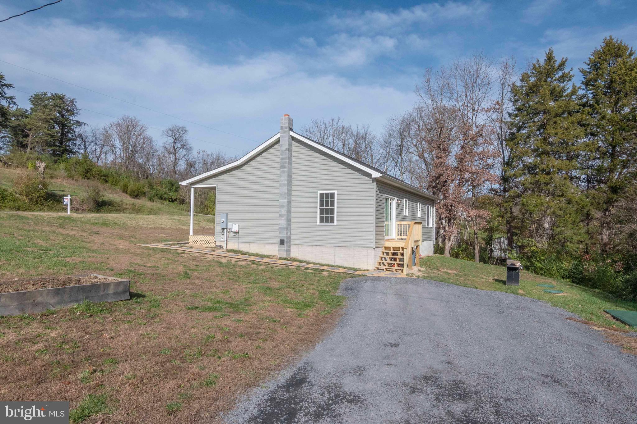 139 Whipporwill Road Front Royal, VA 22630 - Photo 14 of 37 Gallery Image 14