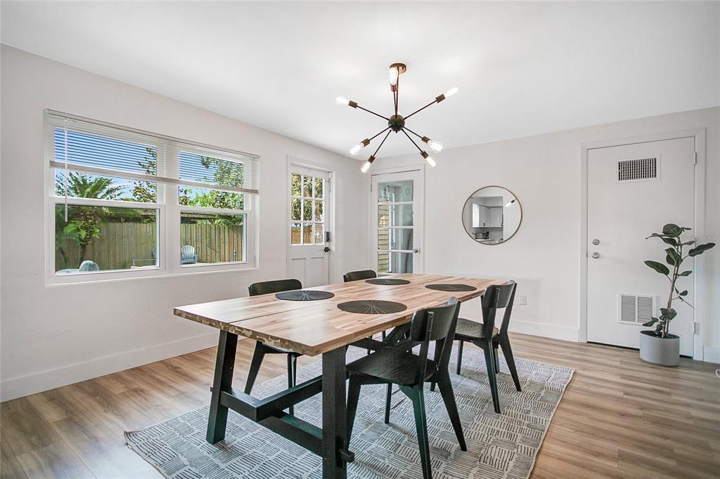 430 Stimson Street Orlando, FL 32839 - Photo 9 of 24