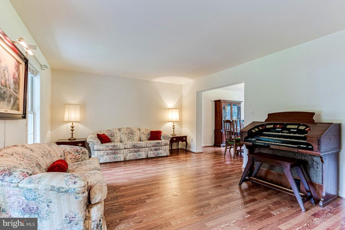 9416 Rogues Road Midland, VA 22728 - Photo 15 of 51 Gallery Image 15