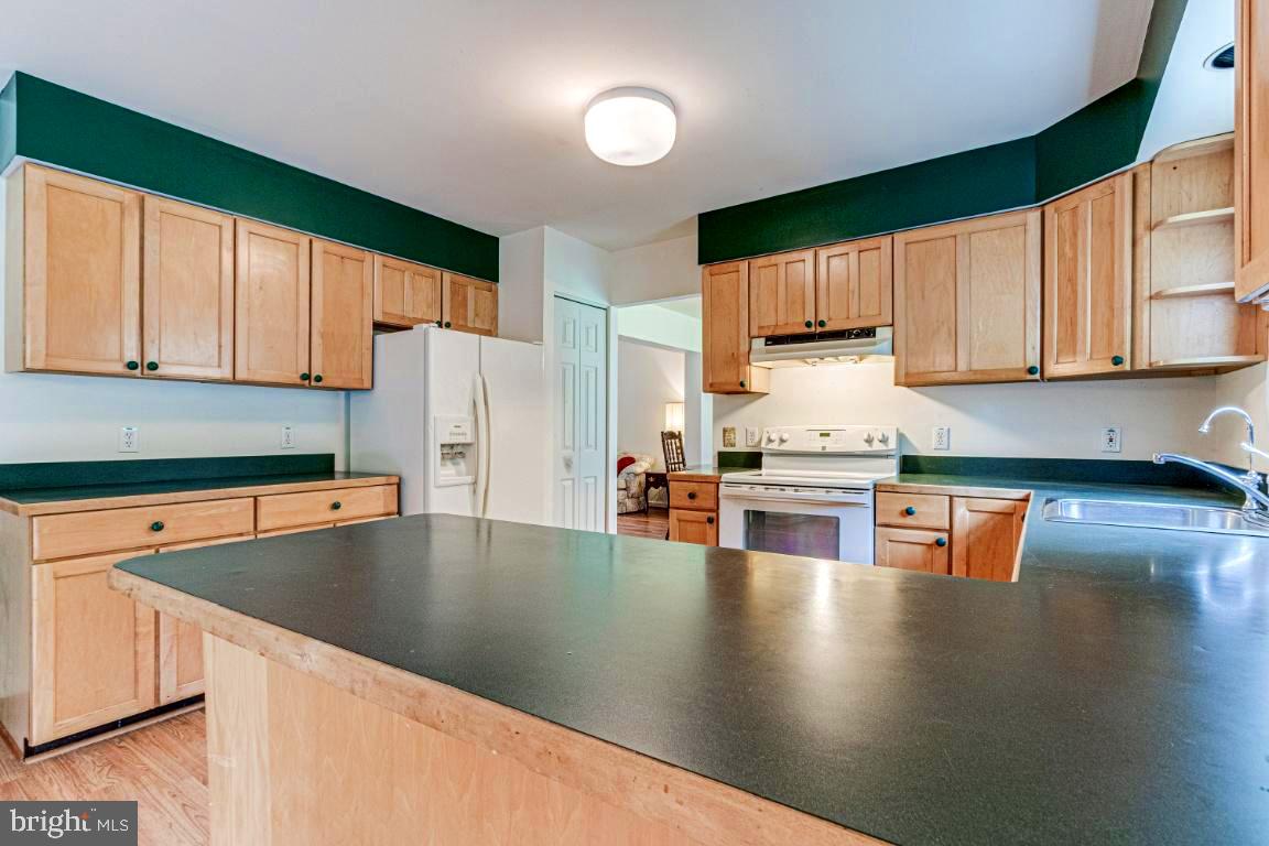 9416 Rogues Road Midland, VA 22728 - Photo 5 of 51 Gallery Image 5