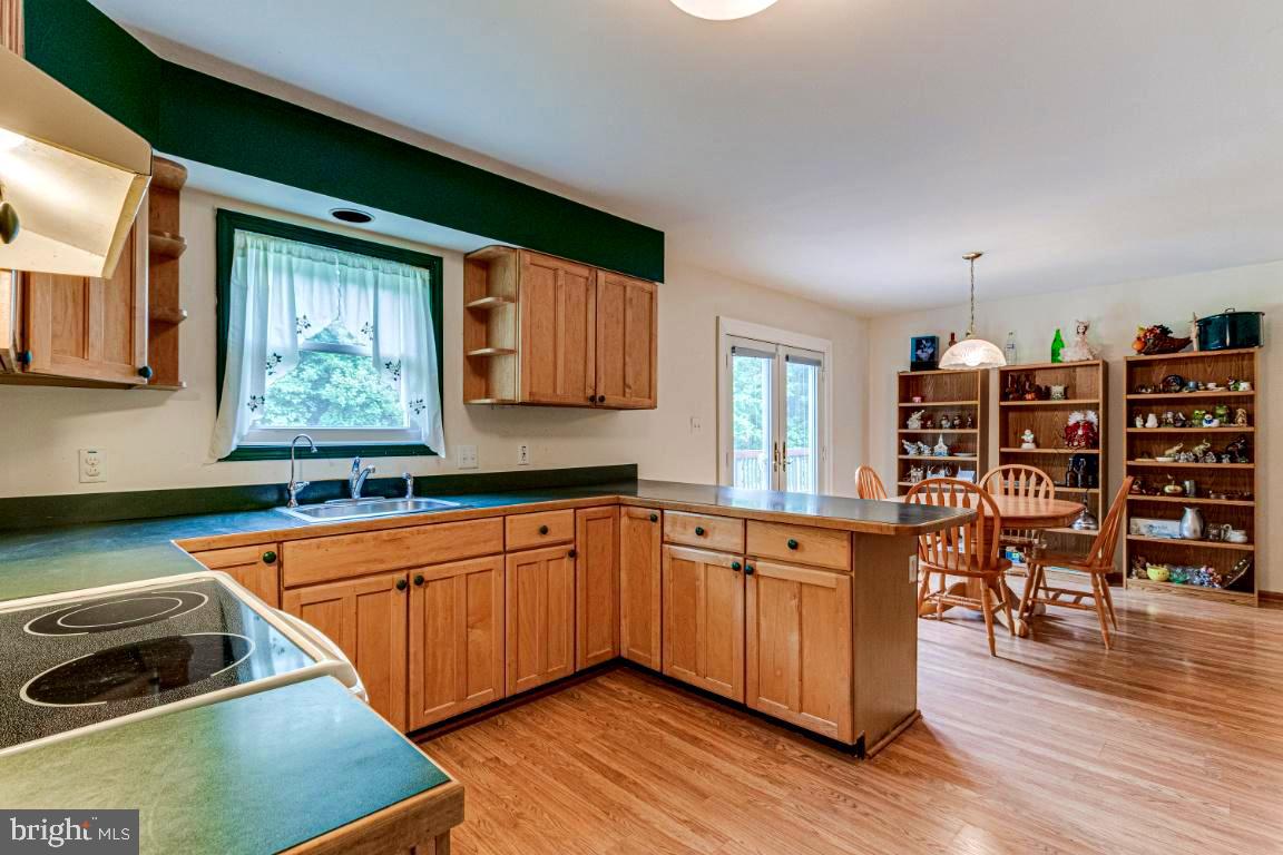 9416 Rogues Road Midland, VA 22728 - Photo 6 of 51 Gallery Image 6