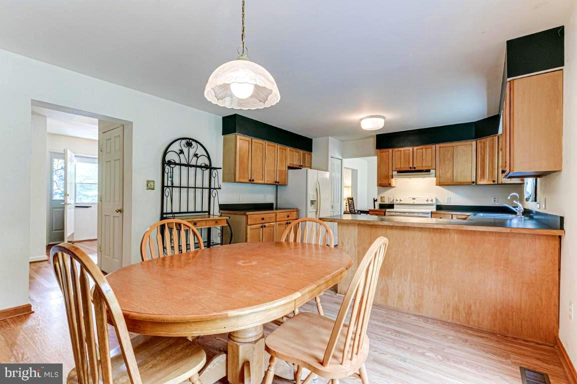 9416 Rogues Road Midland, VA 22728 - Photo 9 of 51 Gallery Image 9