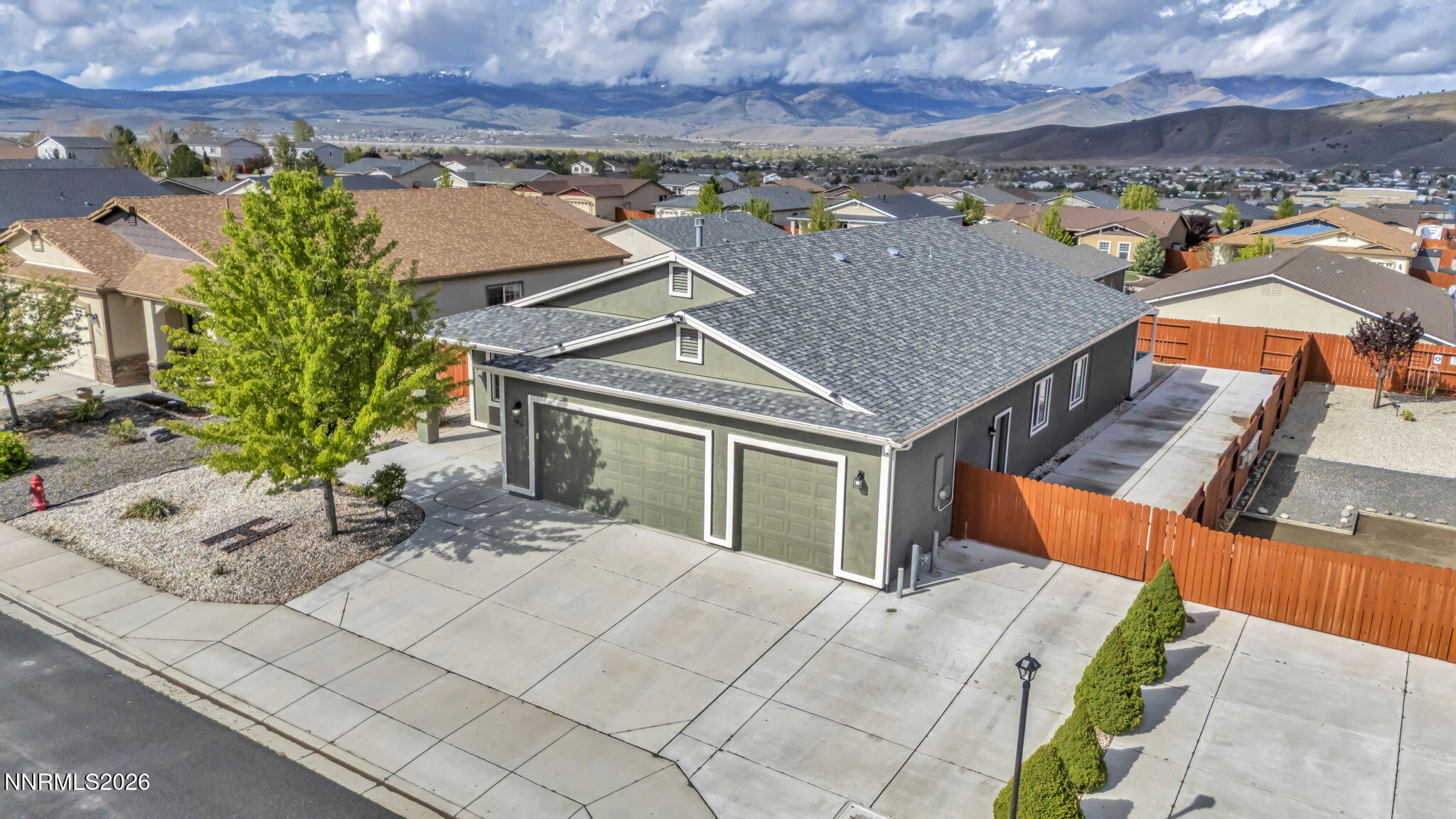 17211 Desert Lake Drive Reno, NV 89508 - Photo 6 of 78 6-web-or-mls-17211-desert-lake-dr