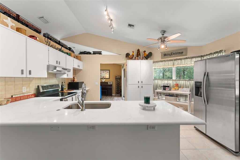 22126 Quale Grove Road Eustis, FL 32736 - Photo 20 of 77