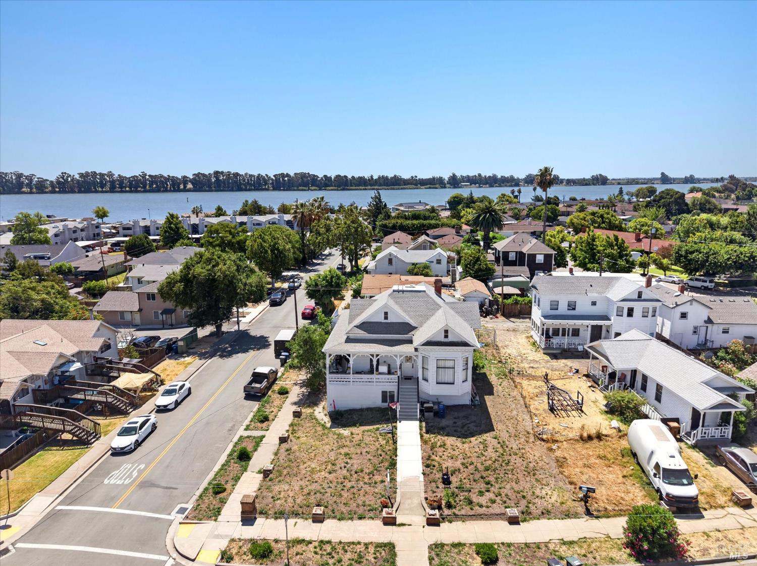 205 South 2nd Street Rio Vista, CA 94571 - Photo 7 of 13