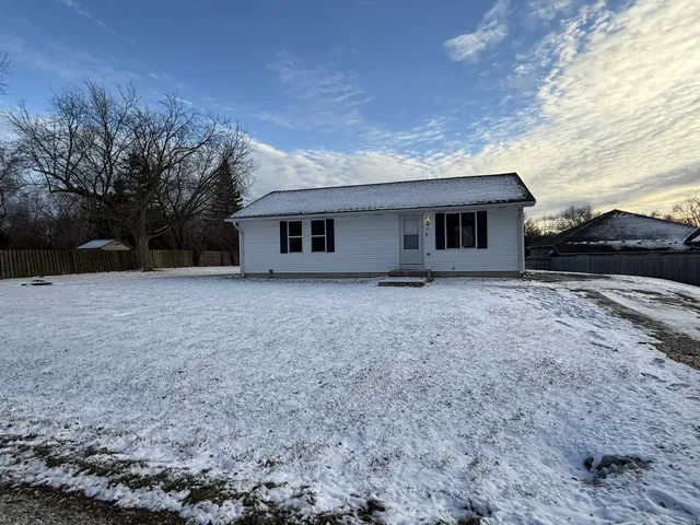 $254,900 | 12707 West Graves Avenue, Beach Park, IL 60087