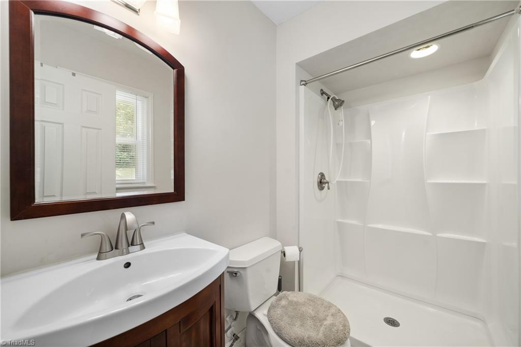 3845 Whitehaven Road Winston-Salem, NC 27106 - Photo 23 of 37