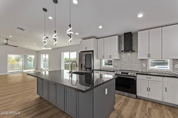 $430,000 | 1645 South 29th Avenue, Phoenix, AZ 85009