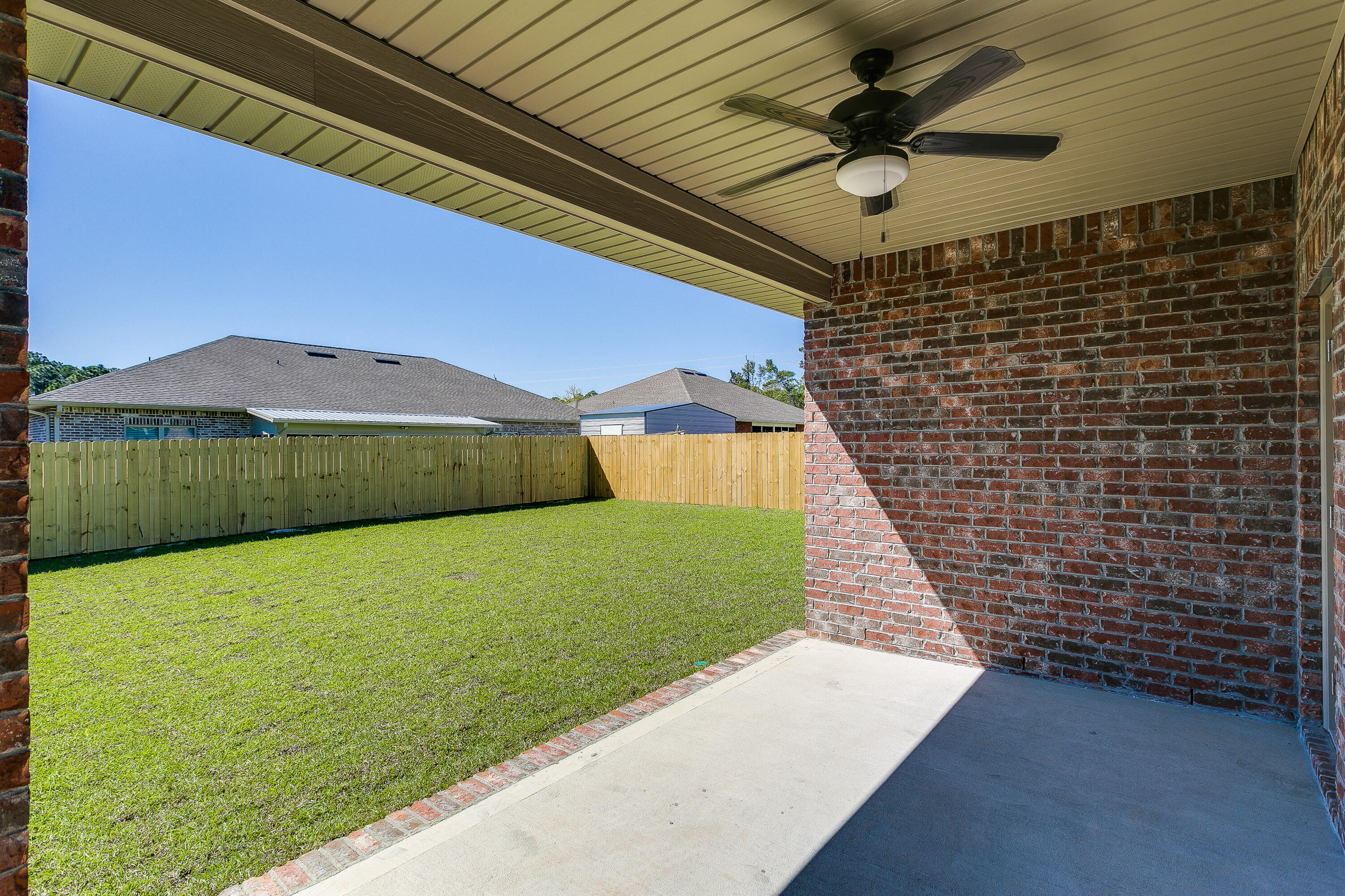 6707 Rocky Shores Road Milton, FL 32583 - Photo 41 of 44 Back Porch