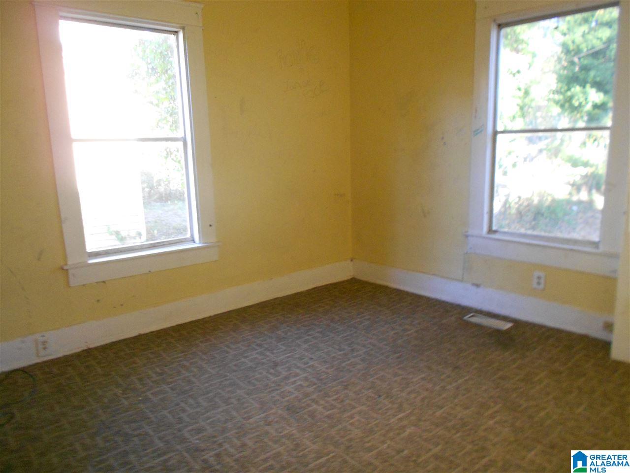 733 23rd Street Southwest Birmingham, AL 35211 - Photo 6 of 8