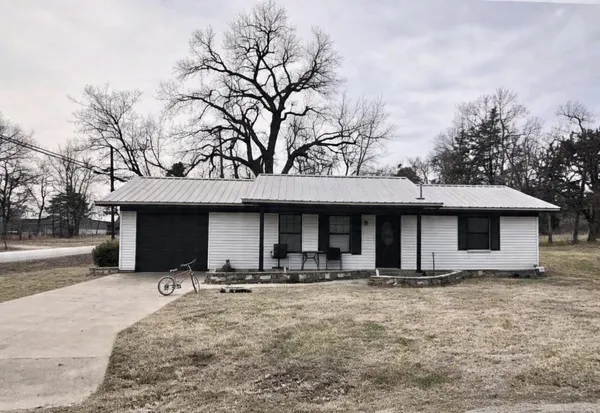 $155,000 | 303 Ike Street, Fairfield, TX 75840