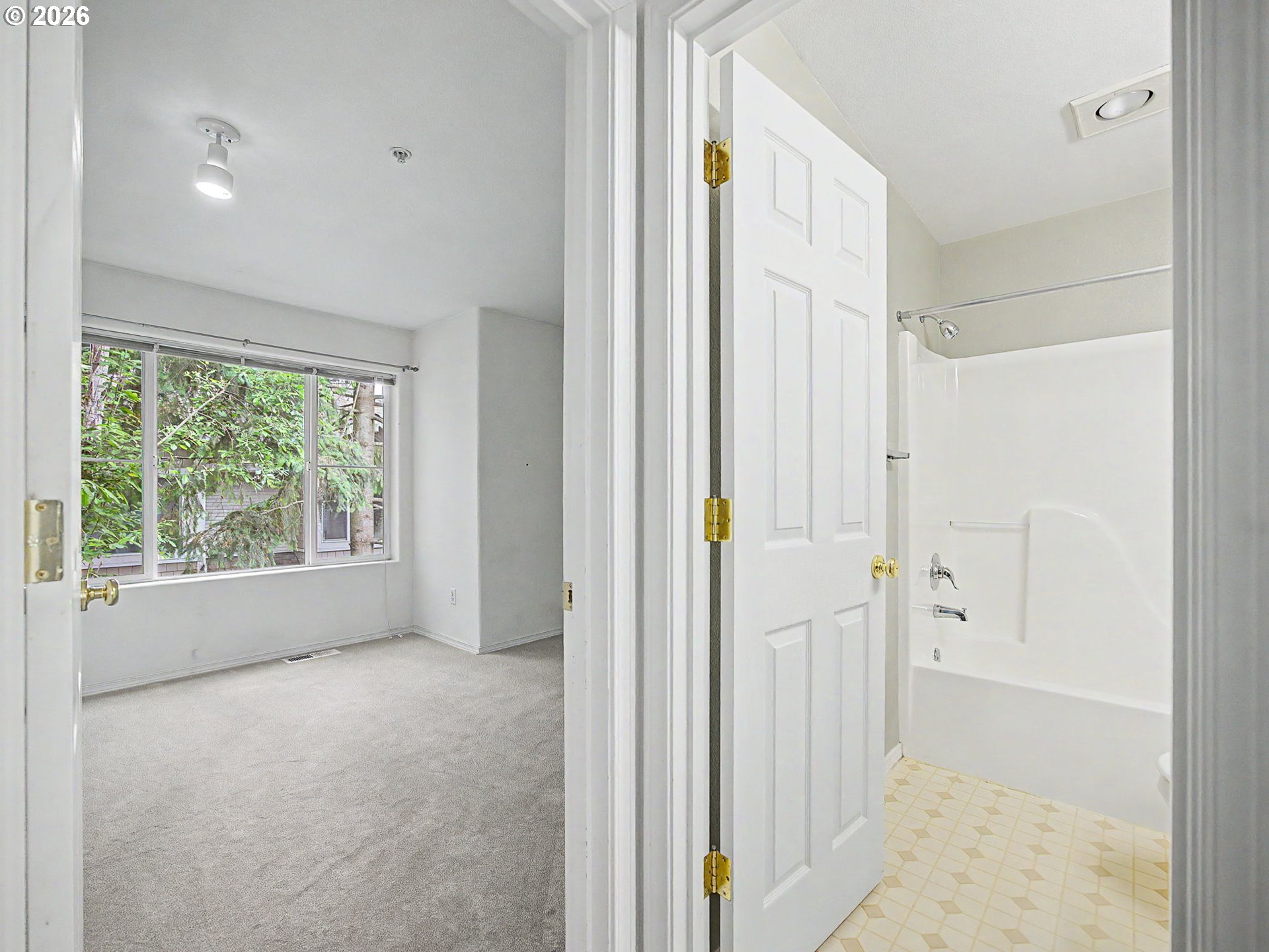 14176 Southwest Barrows Road, Unit 3 Portland, OR 97223 - Photo 27 of 46