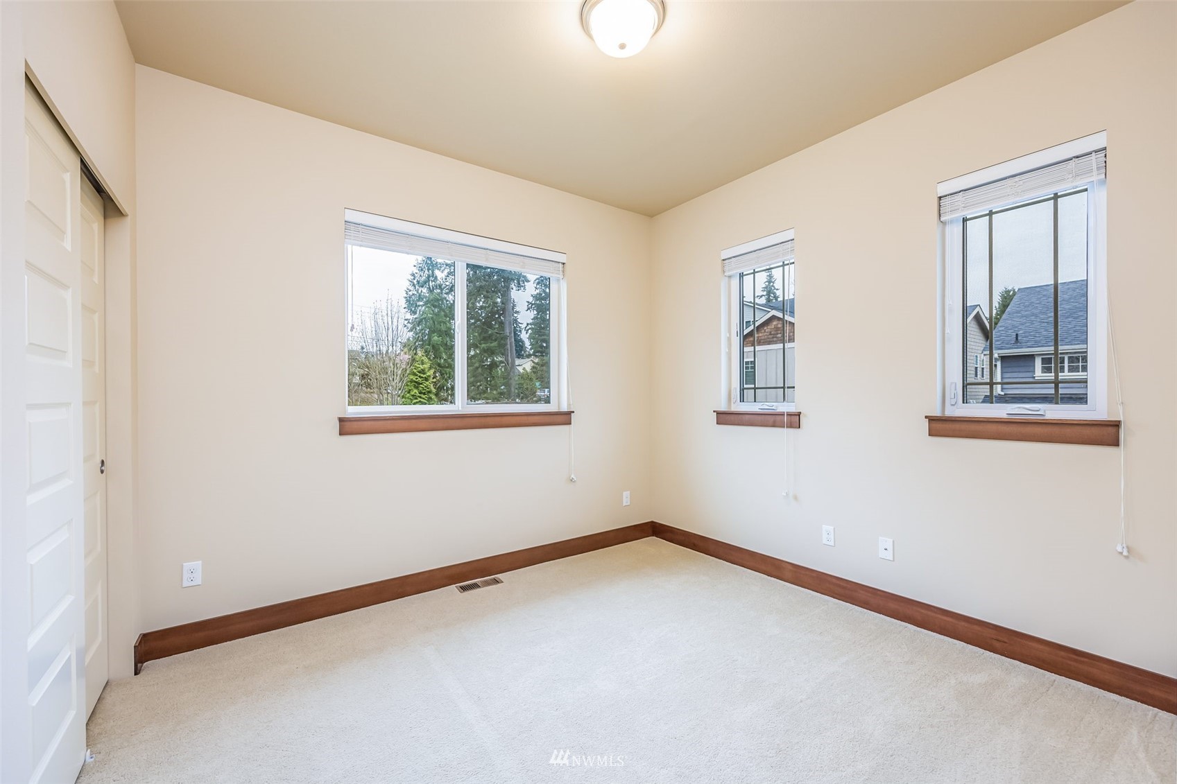 312 202nd Place Southeast Bothell, WA 98012 - Photo 30 of 38