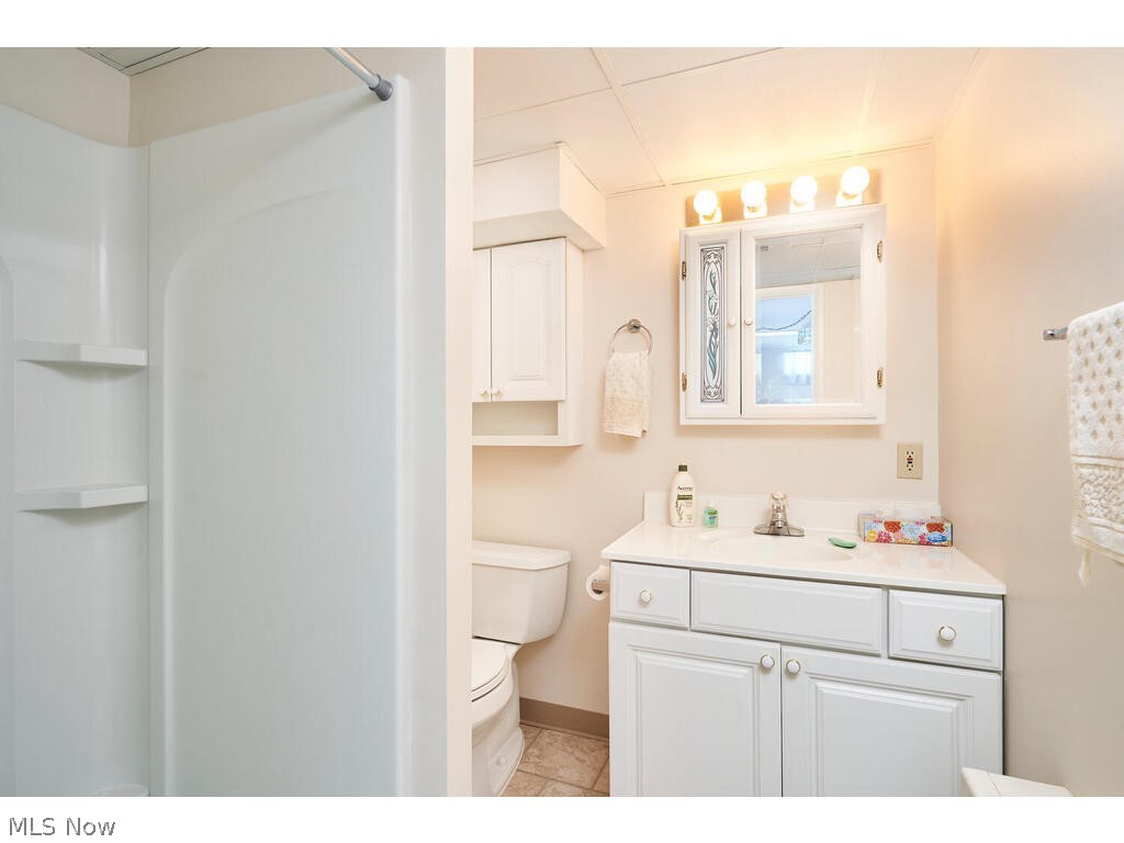 2590 Smith Road Akron, OH 44333 - Photo 15 of 21 Downstairs bath