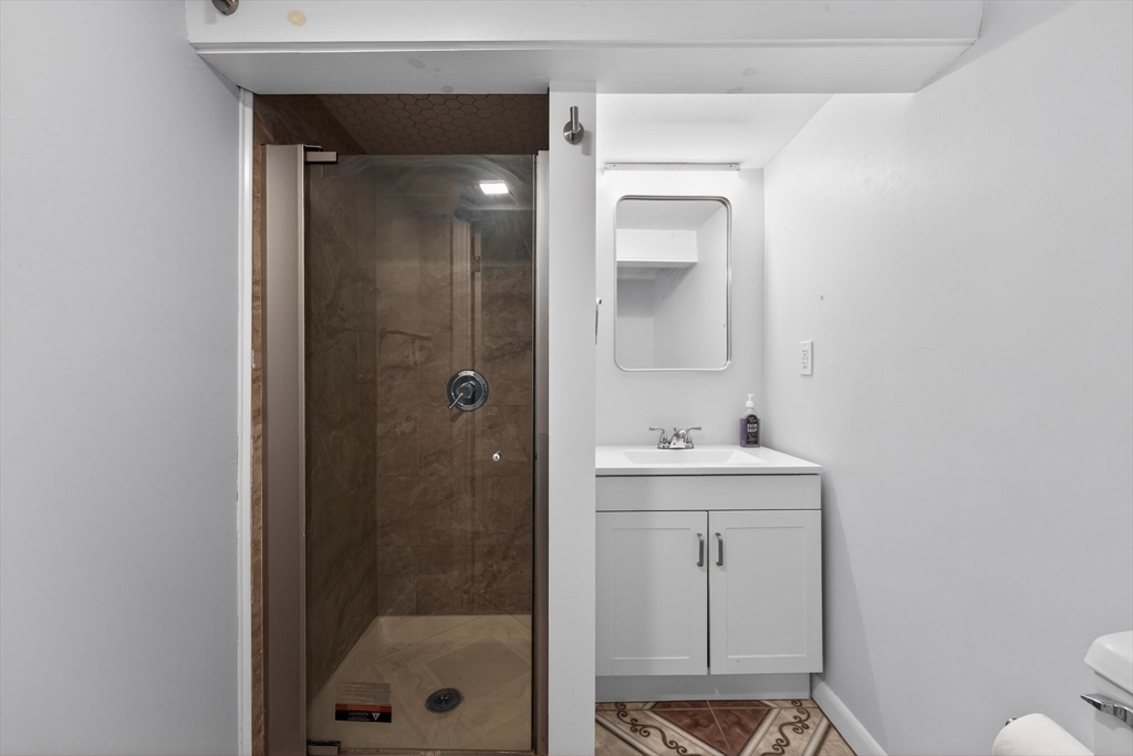 13 McAuliffe Road Randolph, MA 02368 - Photo 17 of 25