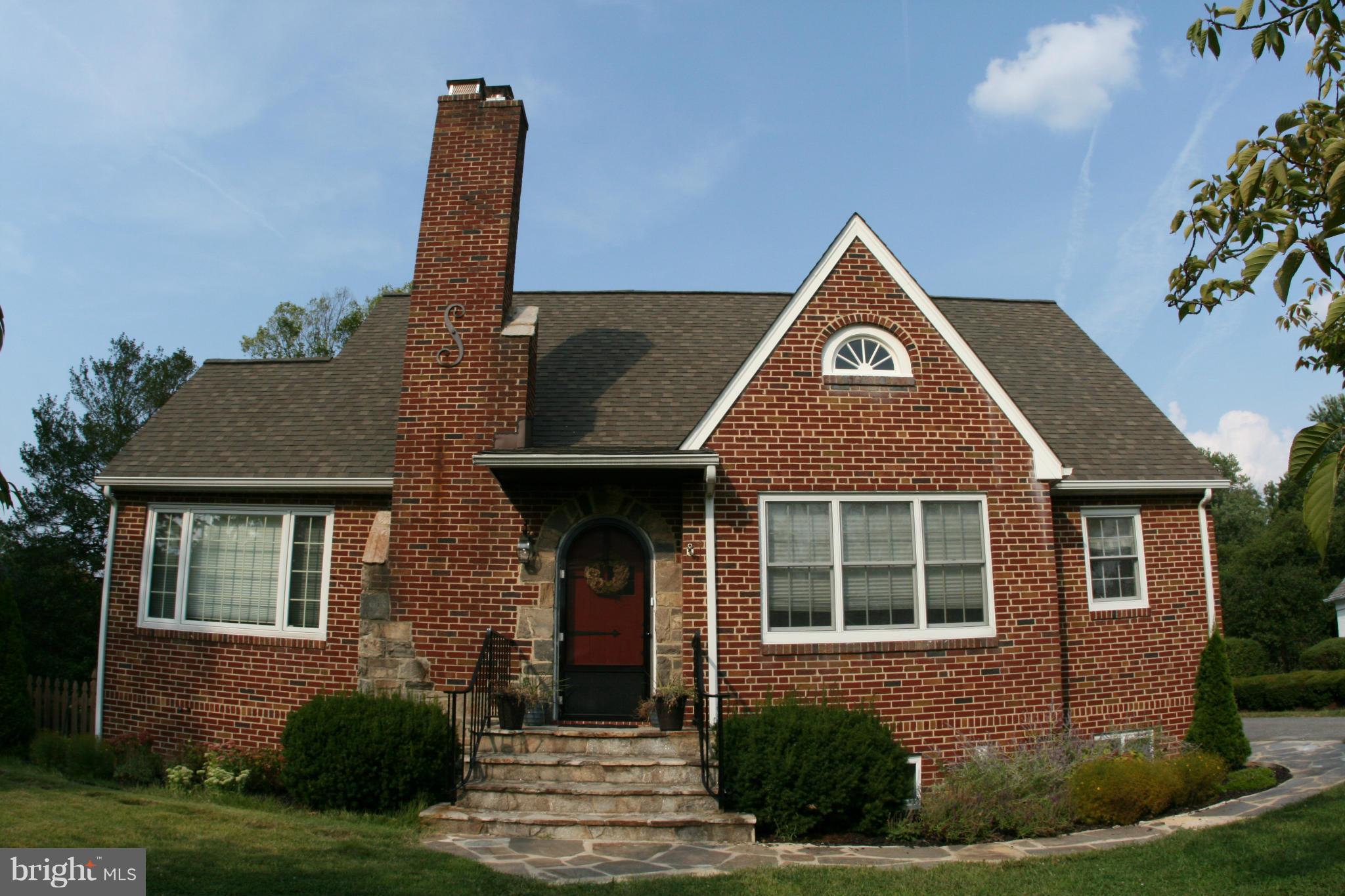 215 South Rolling Road Catonsville, MD 21228 - Photo 2 of 7 Exterior (Front)
