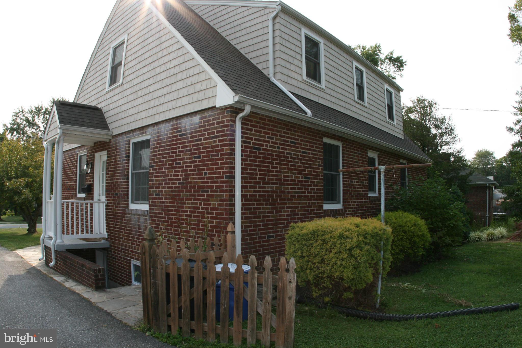 215 South Rolling Road Catonsville, MD 21228 - Photo 6 of 7 Exterior (General)