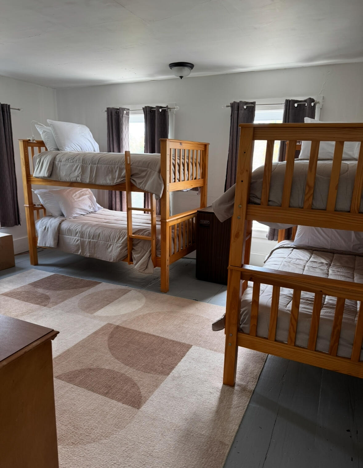876 Post Road Wells, ME 04090 - Photo 11 of 16 Staff Housing Interior