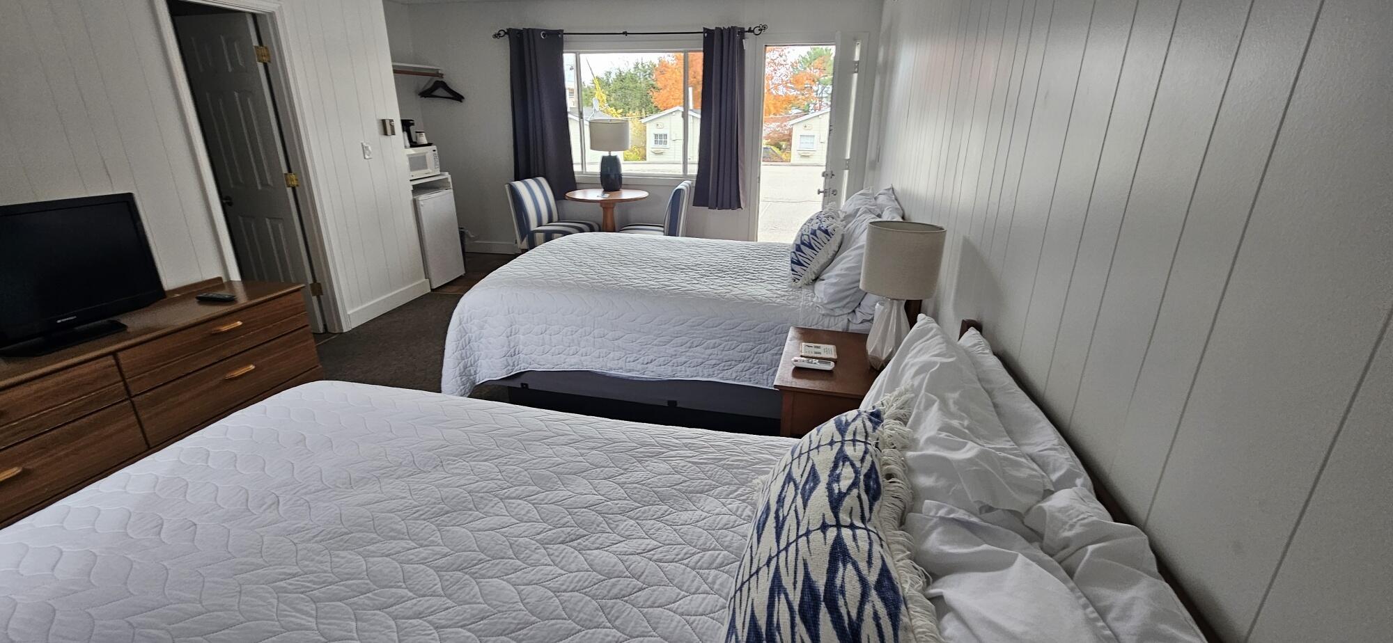 876 Post Road Wells, ME 04090 - Photo 4 of 16 20251105_120848_resized