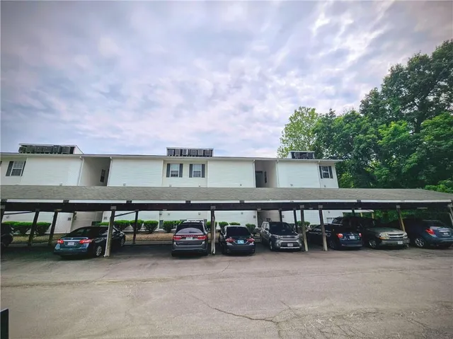 $165,000 | 2310 Northeast 68th Street, Kansas City, MO 64118