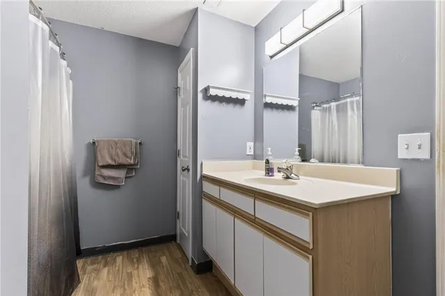 $165,000 | 2310 Northeast 68th Street, Gladstone, MO 64118