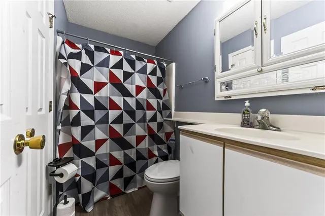 $165,000 | 2310 Northeast 68th Street, Gladstone, MO 64118