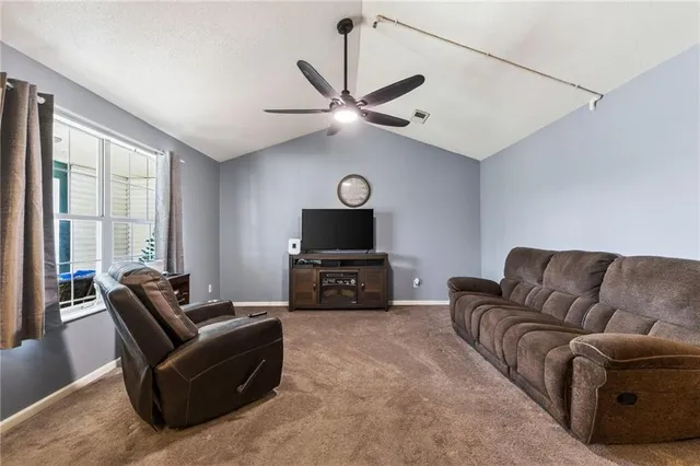 $165,000 | 2310 Northeast 68th Street, Gladstone, MO 64118