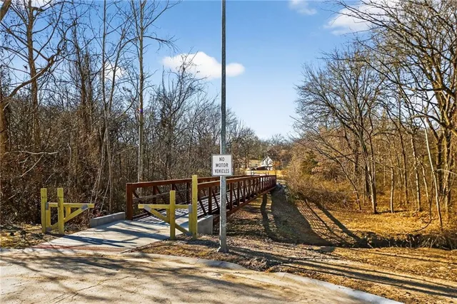 $165,000 | 2310 Northeast 68th Street, Gladstone, MO 64118