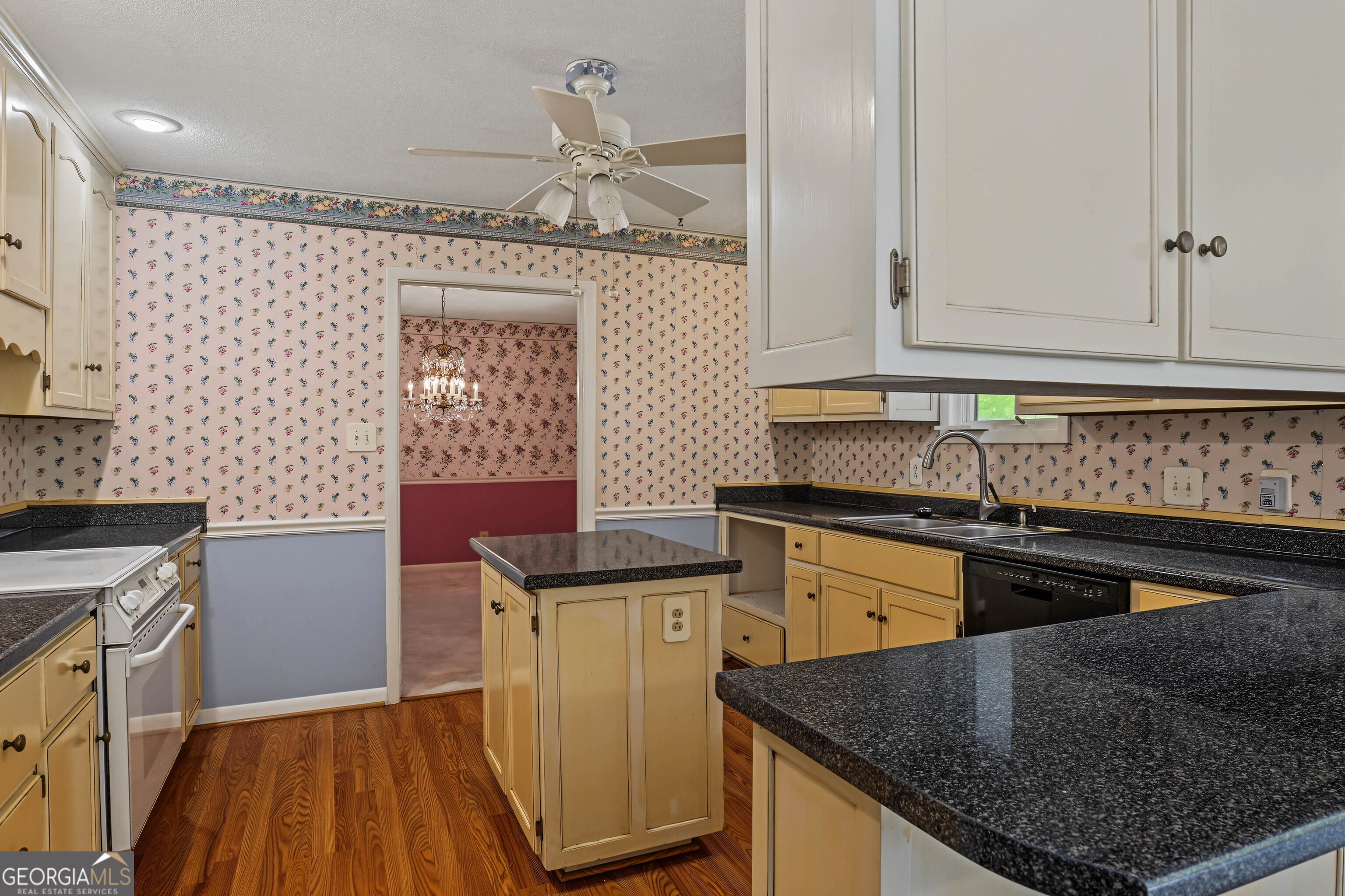 6998 Columbus Road Lizella, GA 31052 - Photo 39 of 76