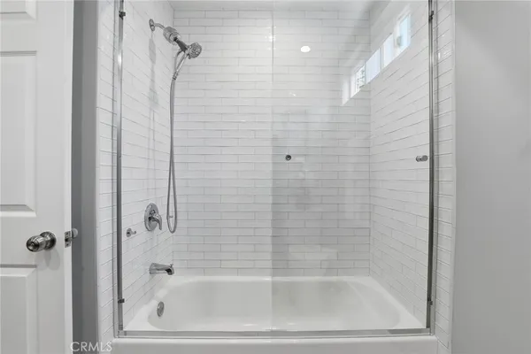 $1,449,999 | 8746-8744 Ruffner Avenue, Northridge, CA 91343
