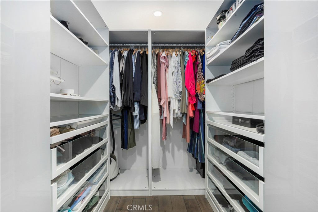 8746-8744 Ruffner Avenue Northridge, CA 91343 - Photo 25 of 40