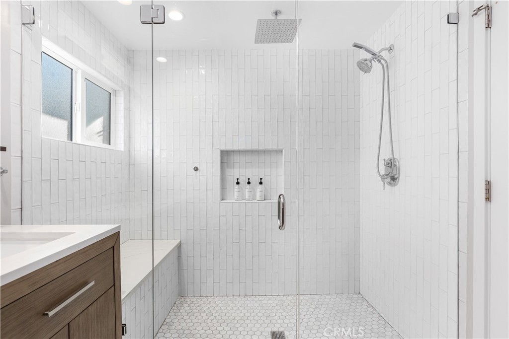 8746-8744 Ruffner Avenue Northridge, CA 91343 - Photo 27 of 40